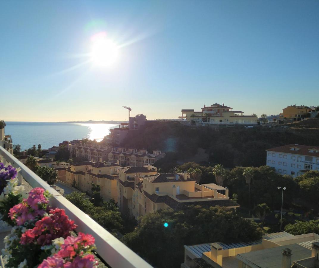 Pena Beach 3 Bedroom Duplex, Bbq, Pool, Sea Views, Бенальмадена Екстер'єр фото